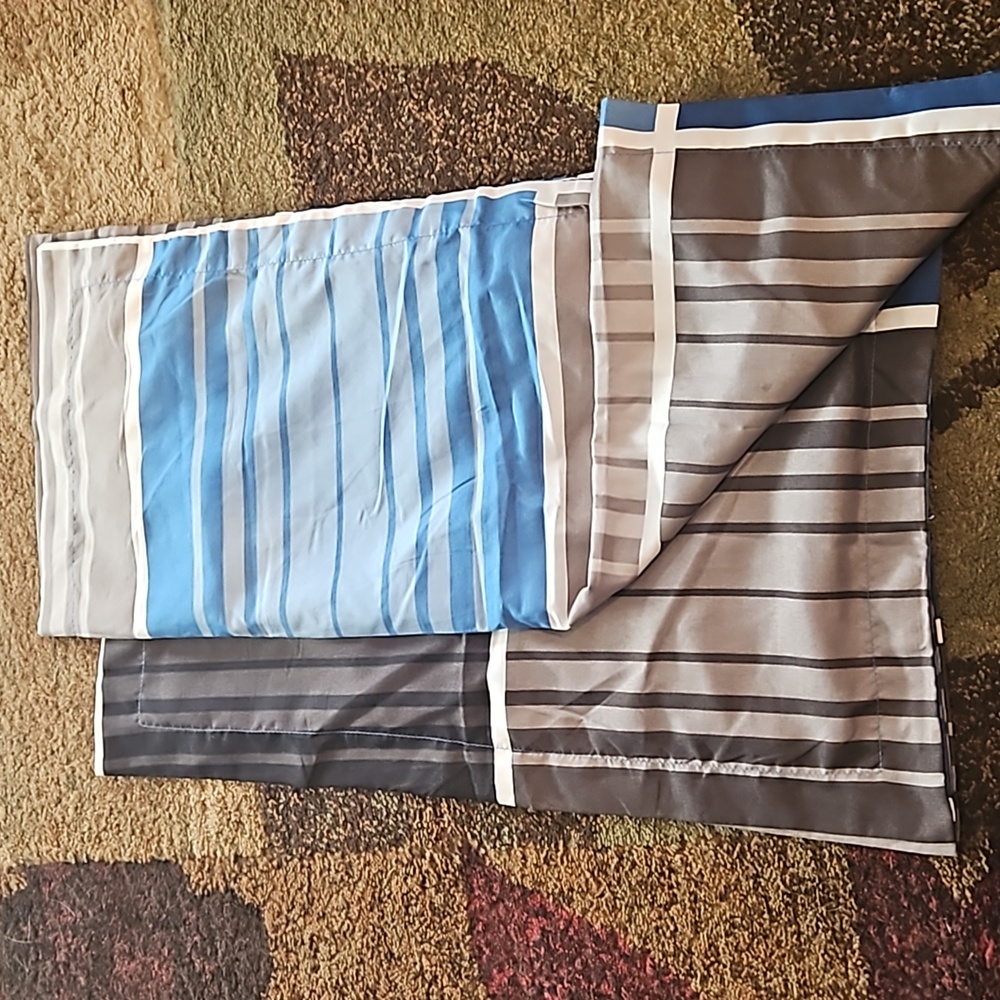 Twin size pillow shams